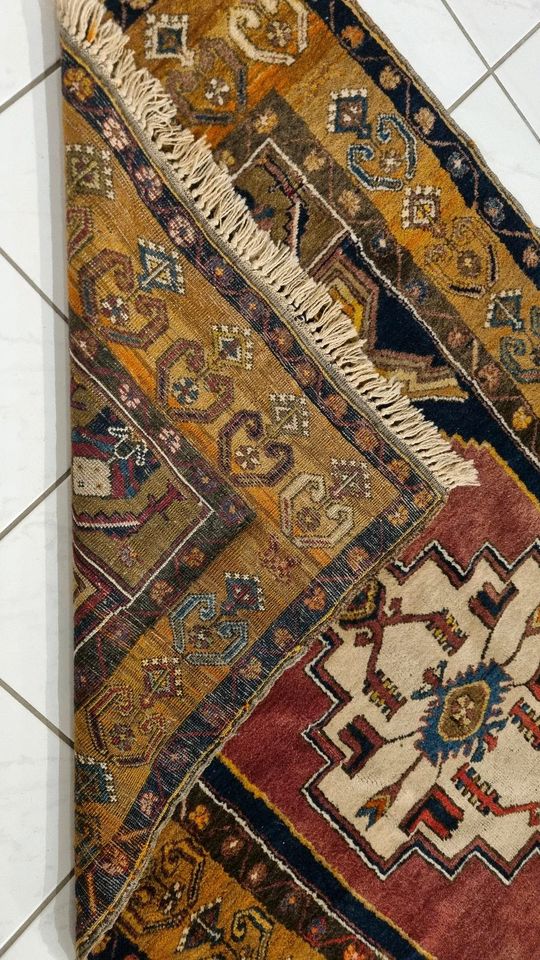 Teppich 225x110 Vorleger Perser (?) schönes handgeknüpftes Stück in Sasbach