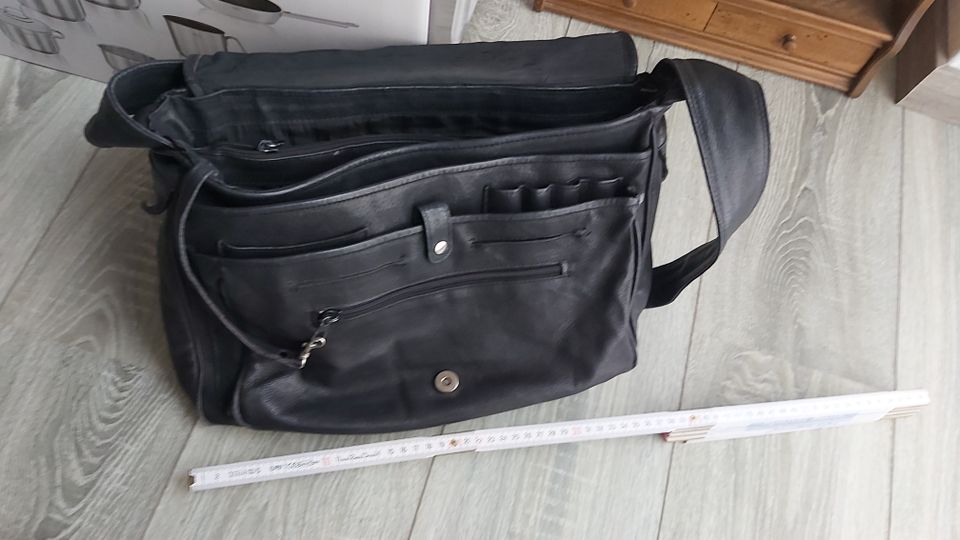 Ledertasche Umhängetasche schwarz Vintage in Ritterhude