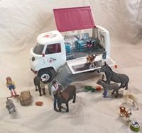 Schleich Horse Club Mobile Tierärztin mit Zubehör Bayern - Parkstetten Vorschau