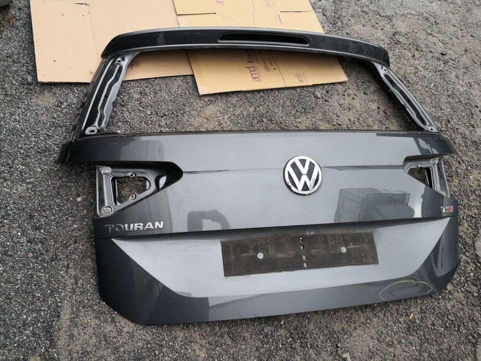 VW Touran 5T Ab 2015 Heckklappe beschädigt. in Bayern - Amberg