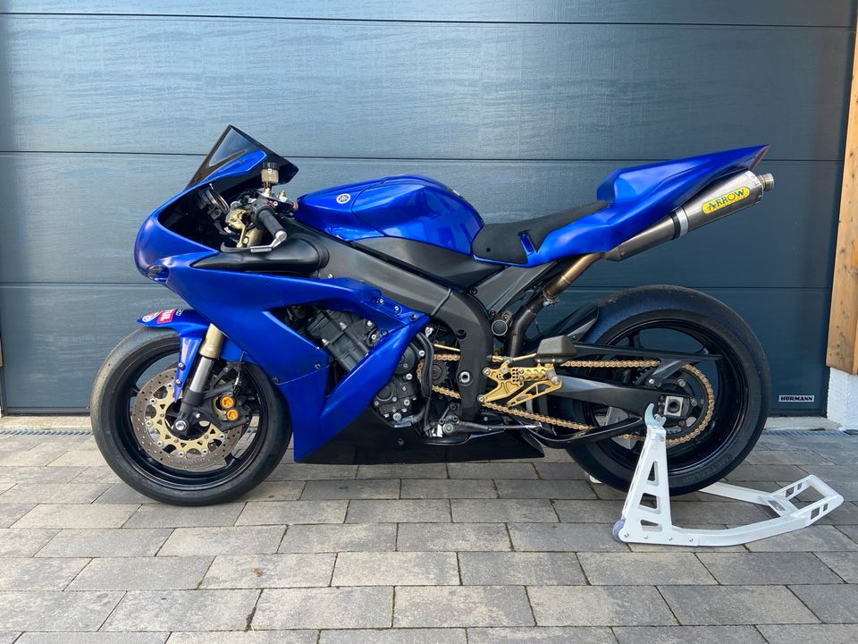 Yamaha r1 rn12 / Rennstrecke in Lemwerder