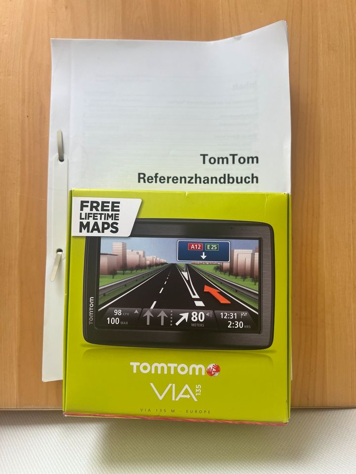 TomTom Via 135 Free Lifetime Maps in Schenefeld