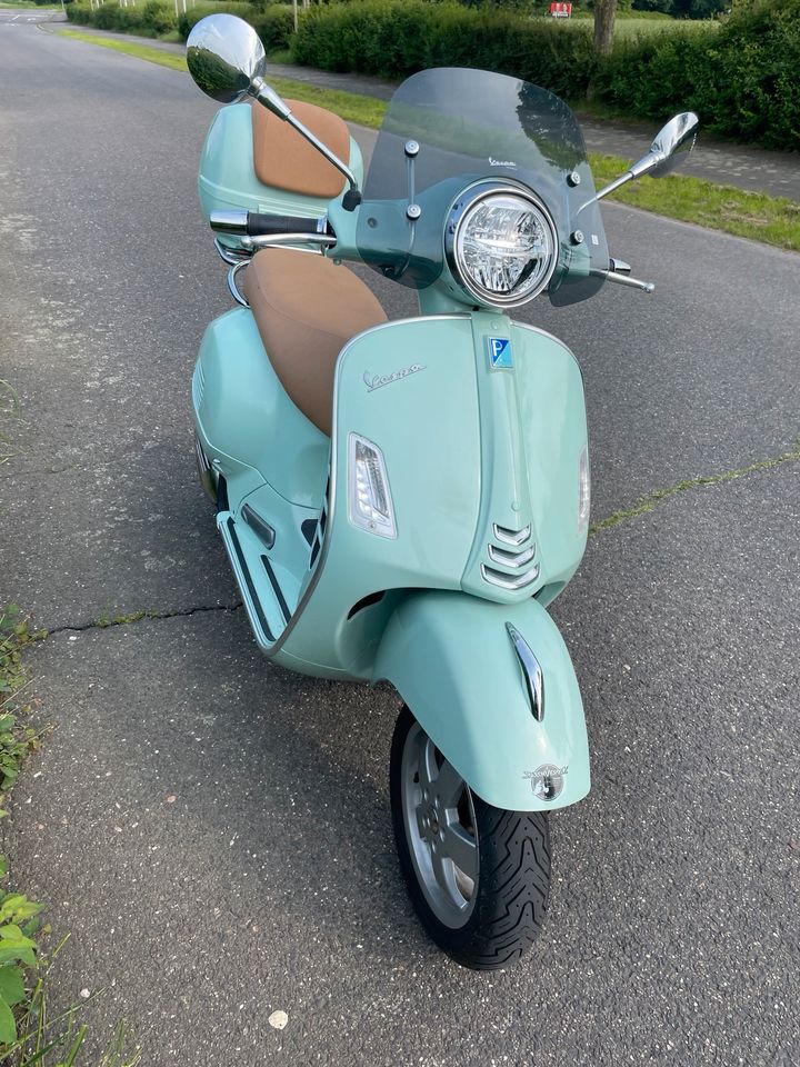 Vespa mint GTS 125 in Köln