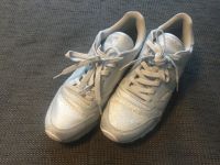 Reebok Sneaker Silber Gr 40,5 Niedersachsen - Gifhorn Vorschau