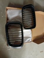 BMW E46 grill schwarz Nordrhein-Westfalen - Sassenberg Vorschau