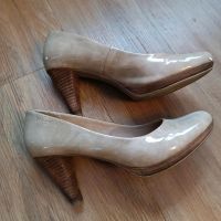 Bugatti High Heels/Pumps, Gr.40 beige, Hochglanz Niedersachsen - Westoverledingen Vorschau