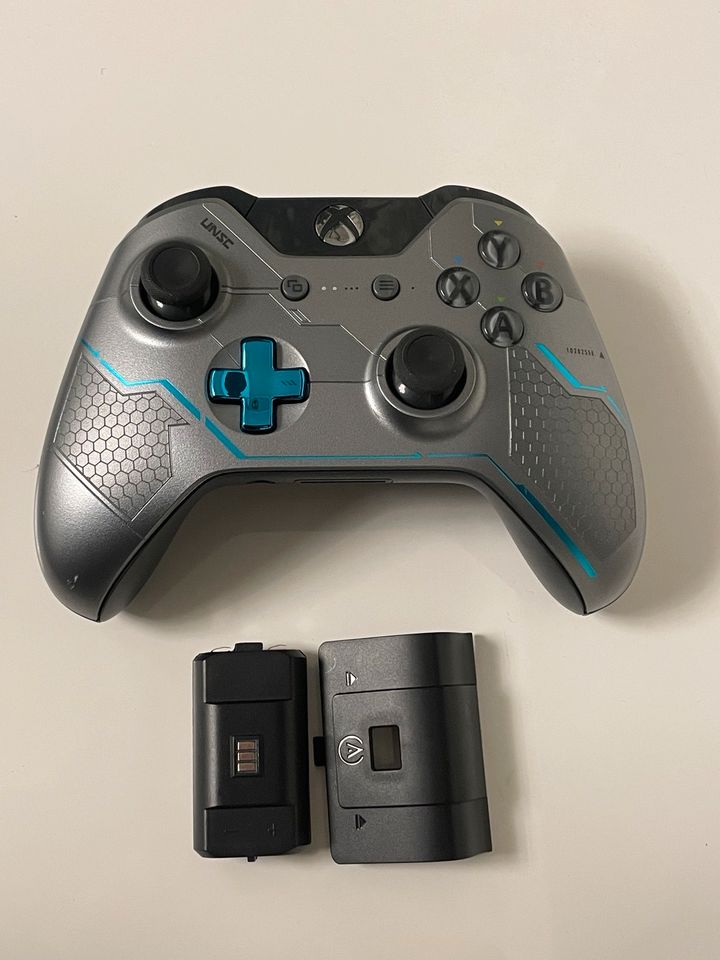 Xbox One Controller Halo 5 Spartan Locke Edition in Berlin