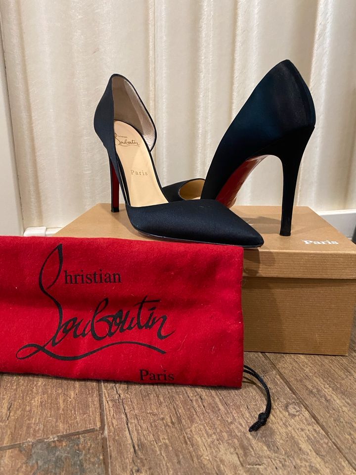 Christian Louboutin Größe 38,5 in Werneuchen