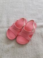 Kinder leichte Badeschuhe Badelatschen Gr. 23-24 ü Schwerin - Lankow Vorschau