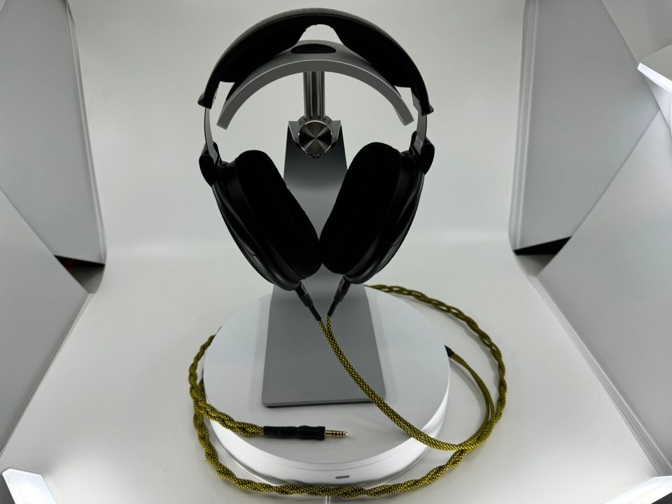 Massdrop x Sennheiser HD6XX in Albbruck