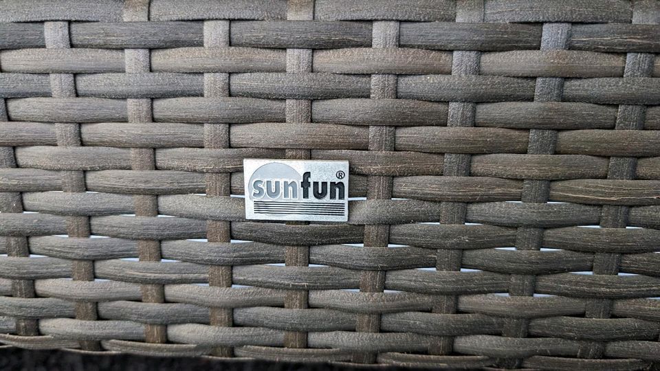 Rattan Tisch Balkon möbel garten serviertisch Garnitur Glas in Singen