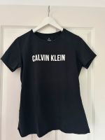 Calvin Klein T-Shirt Gr. M -Top Zustand- Hessen - Gedern Vorschau