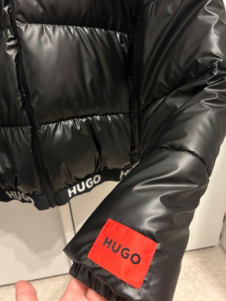 Hugo Boss Jacke mit Etikett in Hamburg