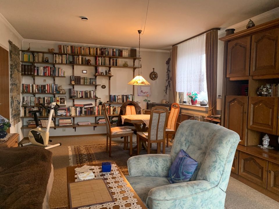 SANKT AUGUSTIN, geräumige und helle 2-Zimmer-ETW, ca. 73 m² Wfl., großer Balkon, Küche, Bad, Keller in Sankt Augustin