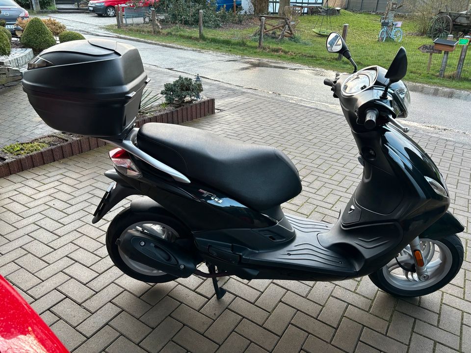 Piaggio Fly 50 4takt in Windeck