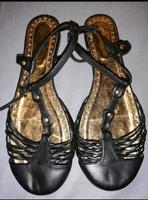 NEUE und UNGETRAGENE schwarze Damen - Schuhe / Sandalen Gr. 39 Niedersachsen - Jade Vorschau
