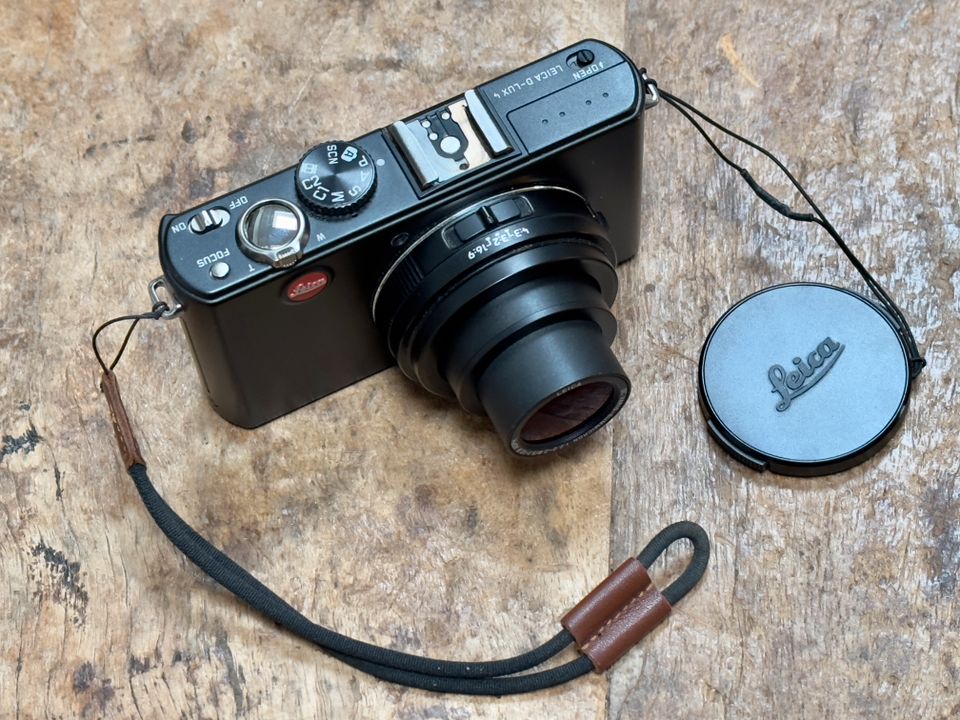 LEICA D-LUX 4 +Leica Bereitschaftstasche +SD Karten - NEUWERTIG in Frechen