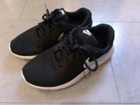 Nike Gr 37,5 Mesh Sachsen - Auerbach (Vogtland) Vorschau