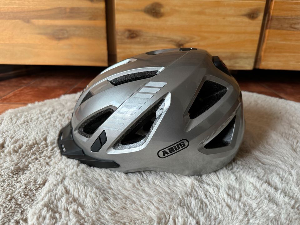 ABUS Helm Modell ACAV3 Urban-I 3.0 in Bonn