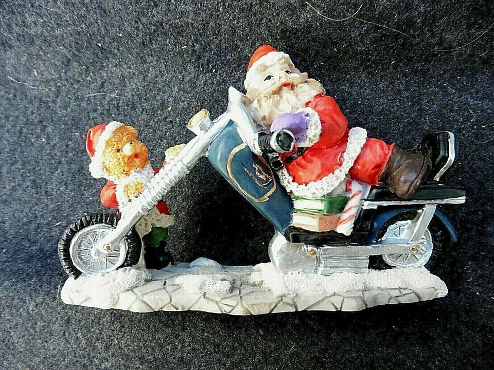 sehr schöne Figur Weihnachtsmann auf Motorrad * in Kirchlengern