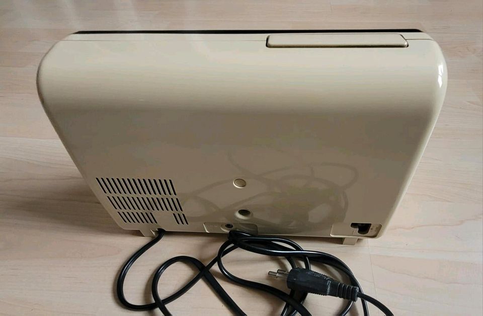 Retro Grundig Radiowecker Sonoclock 650 in Köln