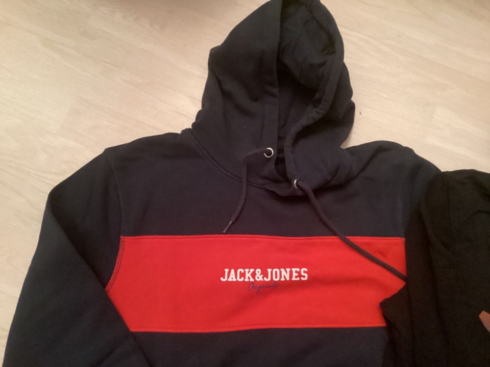 Jack & Jones Sweatshirt Gr. M in Arnsberg