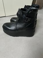 Liu Jo Boots Plateau Schuhe Stiefelette Stiefel Leder, Größe 37 Nordrhein-Westfalen - Wesel Vorschau