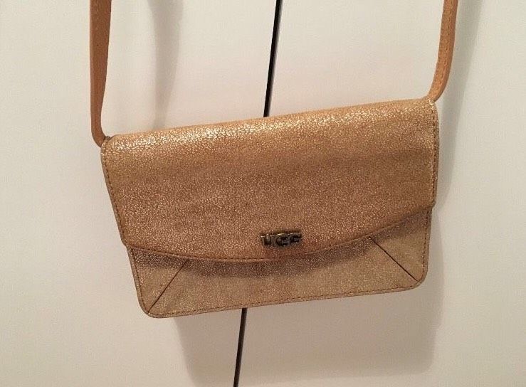 UGG Handtasche, Crossbody, klein, gold in Kriftel