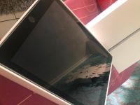 IPad (Gen 5 ) mit Schutztasche Bayern - Neufahrn in Niederbayern Vorschau