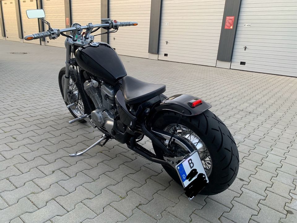 Honda Shadow VT 600 (PC 21) Bobber 33800 km Bj 1996 in Ahrensfelde