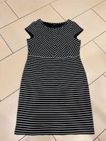 Comma Damen Kleid Etuikleid Gr 44 Kurzarm Viskose gestreift Niedersachsen - Edewecht Vorschau