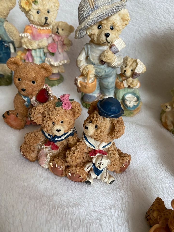 Bären Sammel Figuren  süße Teddys Figuren 10 verschiedene ⚜️ zusa in Berlin