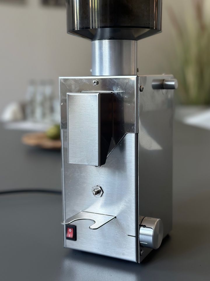 Bezzera BB005 mit Timer (Coffee Grinder) - sehr guter Zustand in Minden