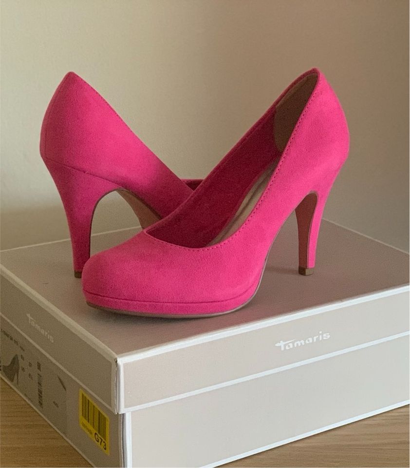 Tolle High Heels / Pumps / Plateaupump Tamaris GR 37 in Bielefeld