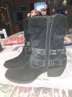 schwarze Stiefel mit Absatz und Riemen Sachsen - Bahretal Vorschau