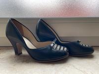 Orig. Clarks Pumps UK 3,5 gr 35,5 schwarz Echtleder München - Trudering-Riem Vorschau