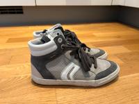 halbhohe graue Damen Sneaker von Geox, Gr. 36 Frankfurt am Main - Bornheim Vorschau