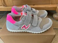 Naturino Sammy Turnschuhe Sneaker grau rosa pink 31 Leder NEU Nordrhein-Westfalen - Warendorf Vorschau