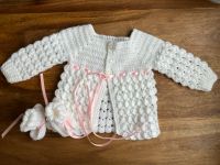 Set Strickjacke & Füßlinge aus Wolle, Gr. 52 NEU Hamburg-Nord - Hamburg Eppendorf Vorschau