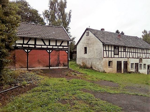 Fachwerkanwesen mit Geschichte sucht kreativen Geist zu Wiederbelebung in Mehren Westerwald