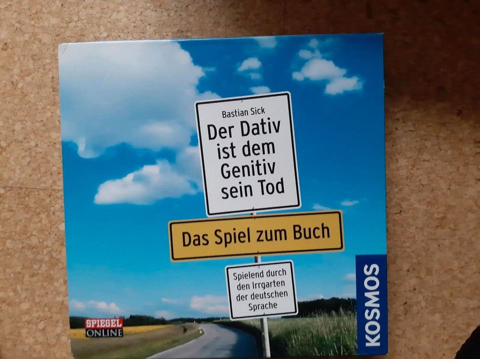 Spiel "Der Dativ ist dem Genitiv sein Tod - Das Spiel zum Buch" in Emden