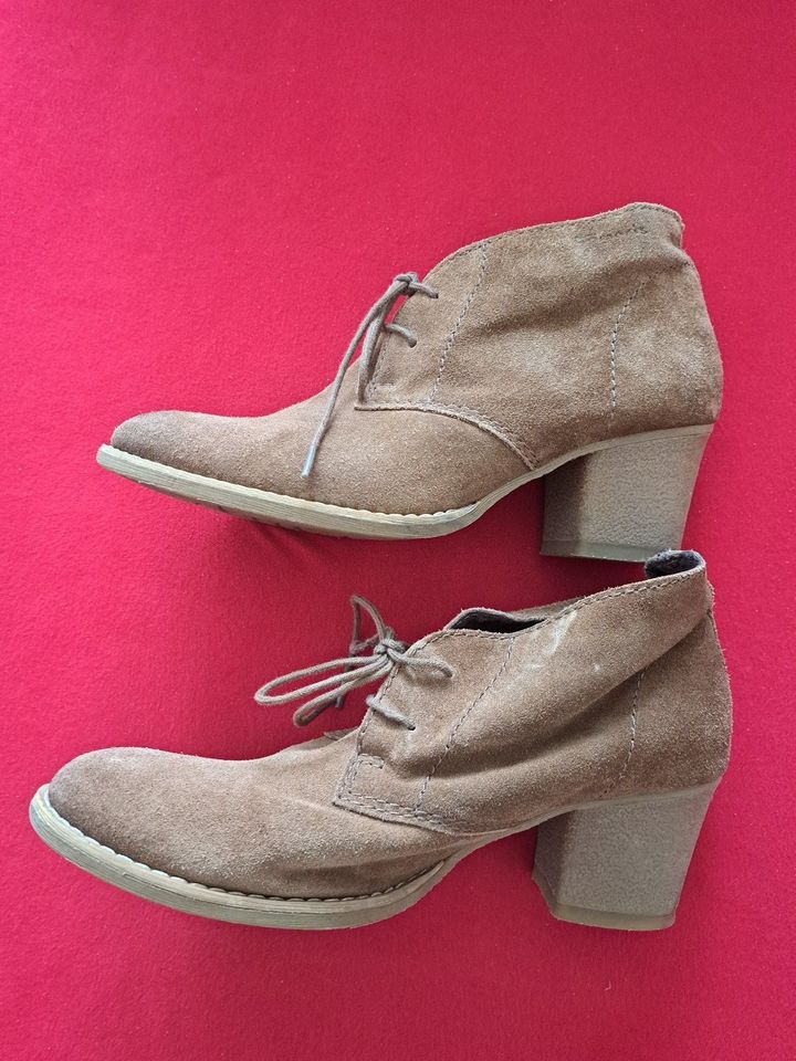 Schuhe Wildleder Tamaris, Größe 40 in Kirchheim unter Teck