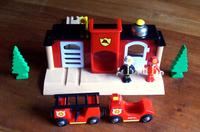 Brio Holzeisenbahn schönste Feuerwehrstation von Brio! 33589 Düsseldorf - Kaiserswerth Vorschau