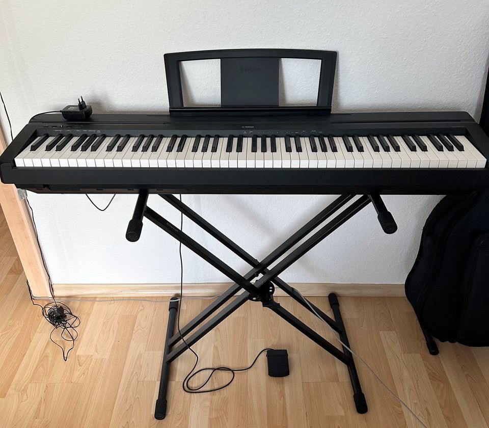 Yamaha Digital Piano P-35 (defekt vorhanden, Beschreibung lesen) in Weiterstadt