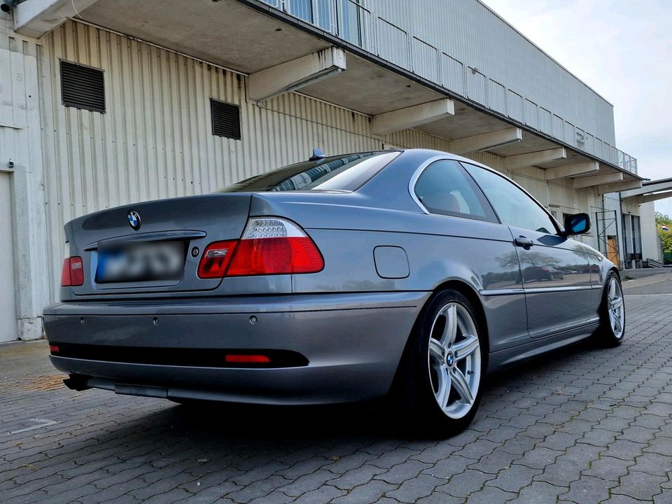 BMW 325i E46 Coupè*Vollausstattung*TÜV-Neu in Berlin