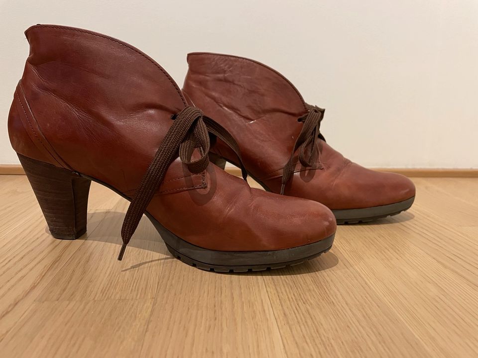 Schuh von HÖGL - Gr. 7,5 - neuwertig in Mainz