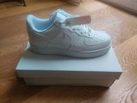 NIKE AIR FORCE 1, WEISS, 44, NEU u. OVP Bayern - Margetshöchheim Vorschau