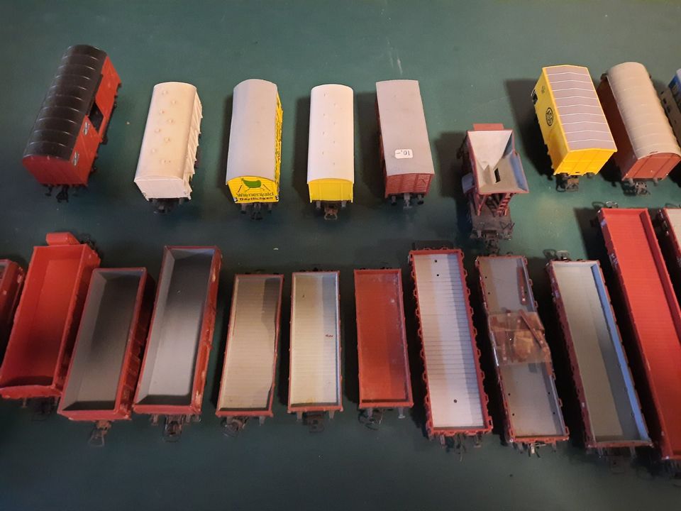 37 diverse Märklin H0 Güterwagen in Ober-Mörlen