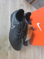 Nike Kickschuhe Größe 38 ½ Neu Baden-Württemberg - Fronreute Vorschau