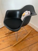 Original Vitra Eames Plastic Armchair RAR Schaukelstuhl Frankfurt am Main - Kalbach-Riedberg Vorschau